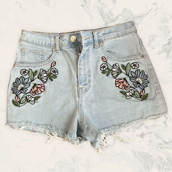 FOREVER 21 Embroidered High Rise Denim Shorts- Size 27 - Light Blue Jeans - Picture 1 of 3